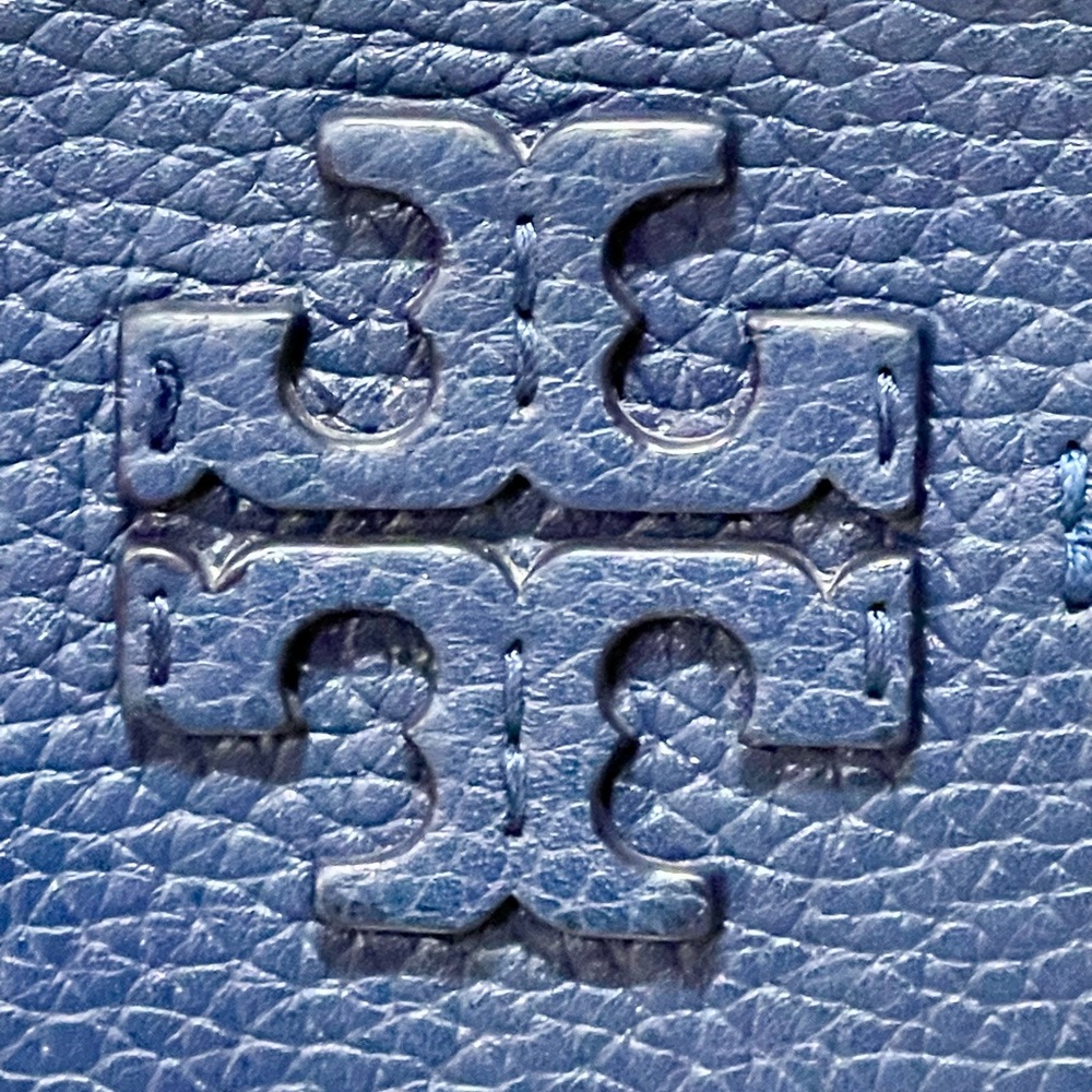 Tory Burch Navy Pebbled Leather Crossbody with Gold Hardware - Picture 8 of 10